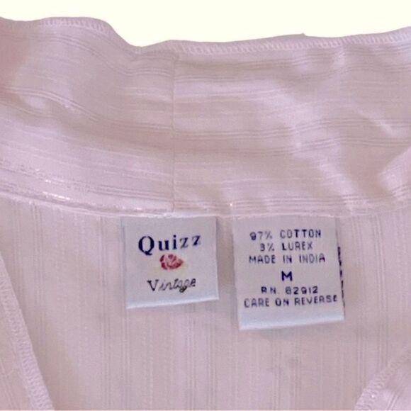 Quizz Vintage Ruffle Front Bow Sleeveless Button Up Blouse  • Medium• NWT - Picture 3 of 7